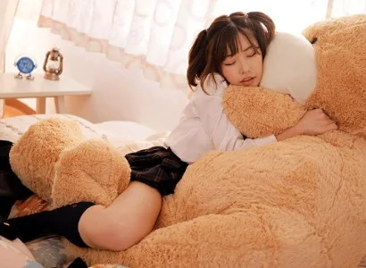 Mưa rào nặng hạt khiến tôi phải đợi mưa tạnh