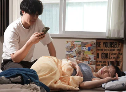 Kẻ biến thái muốn xem người yêu quan hệ với người khác